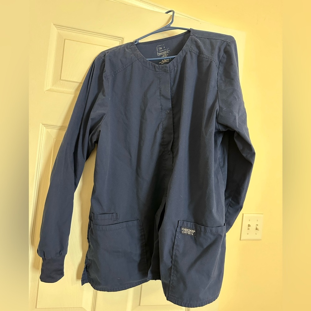 Cherokee scrub jacket - Picture 2 of 3